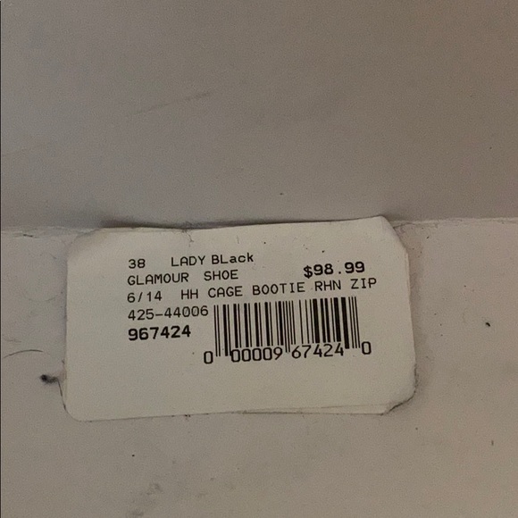 Heels - Picture 7 of 9